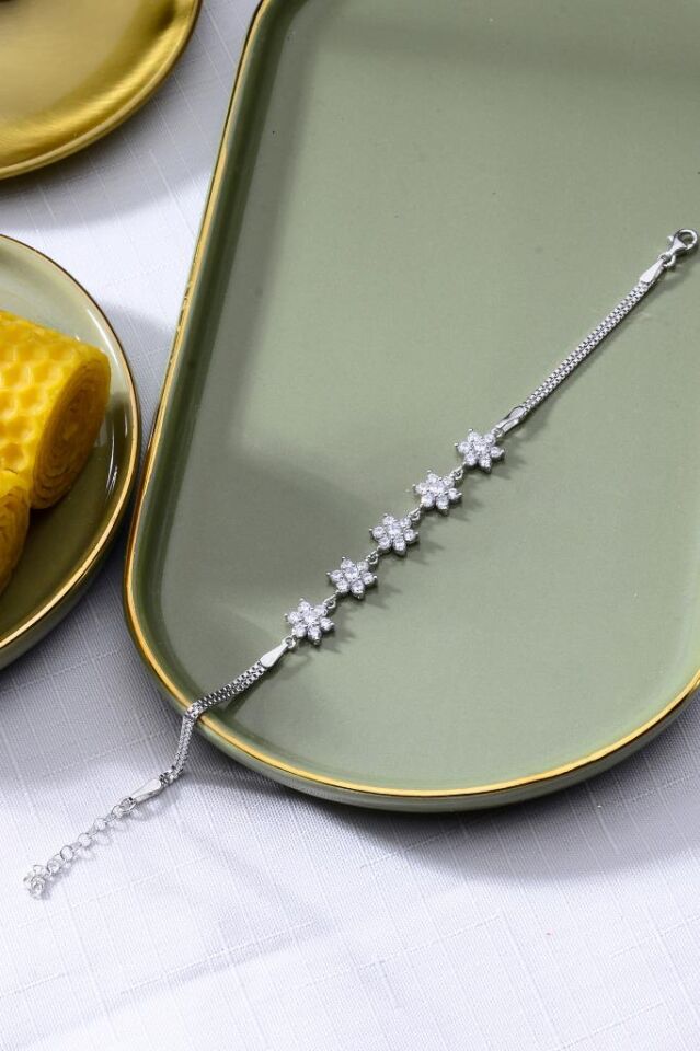 925 Ayar Gümüş Beşli Çiçek Desenli Gümüş Bileklik