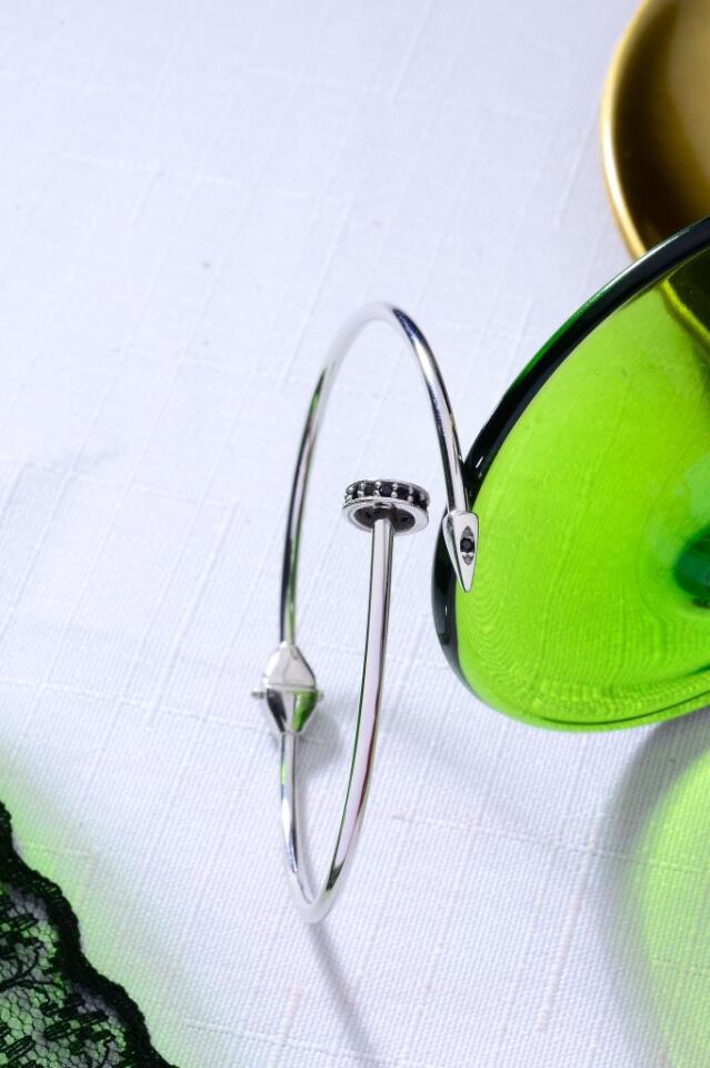 925 Ayar Gümüş Taşlı Çivi Bilezik