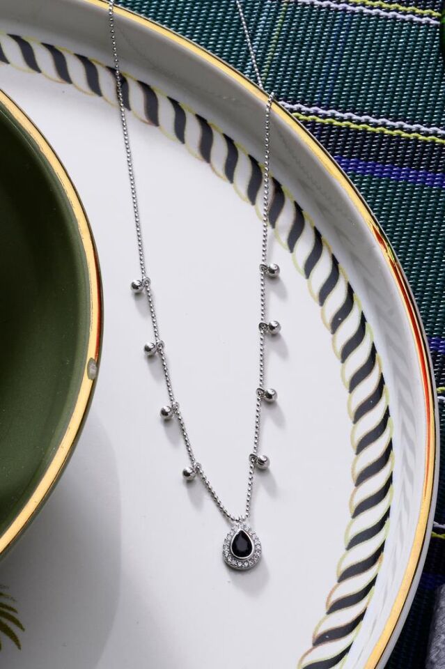 925 Ayar Gümüş Siyah Damla Taş Kesim Kolye