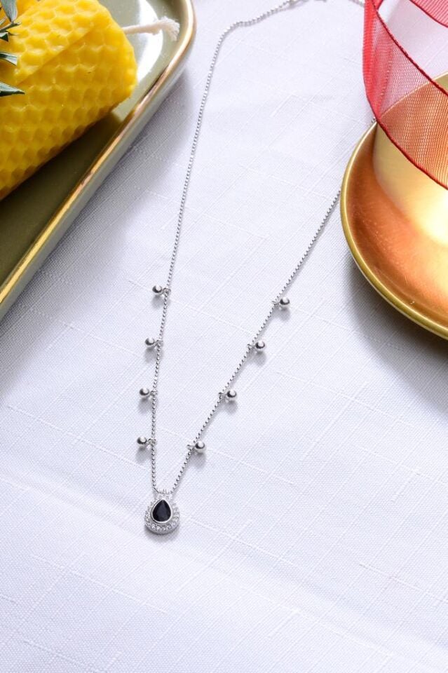 925 Ayar Gümüş Siyah Damla Taş Kesim Kolye