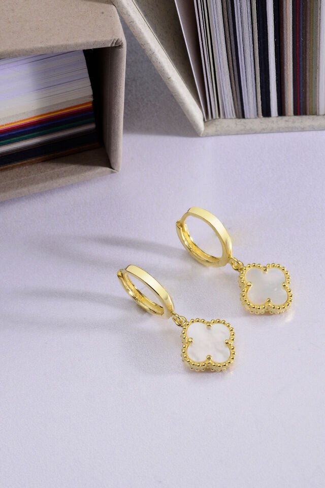 925 Ayar Gümüş 10 mm Sallantılı Yonca Halka Küpe