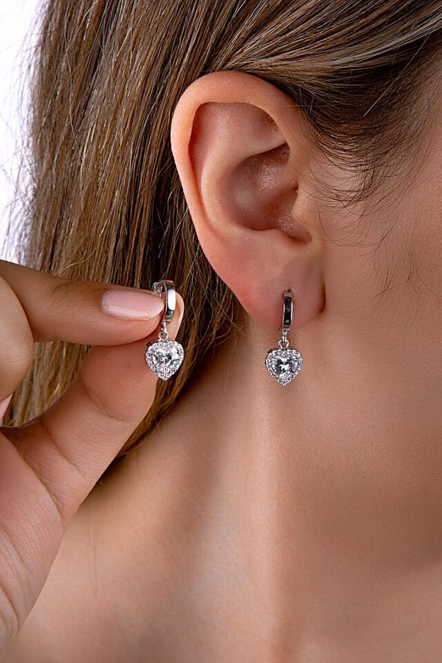 925 Ayar Gümüş Taşlı Çerçeveli Kalp Kesim Taşlı Halka Küpe