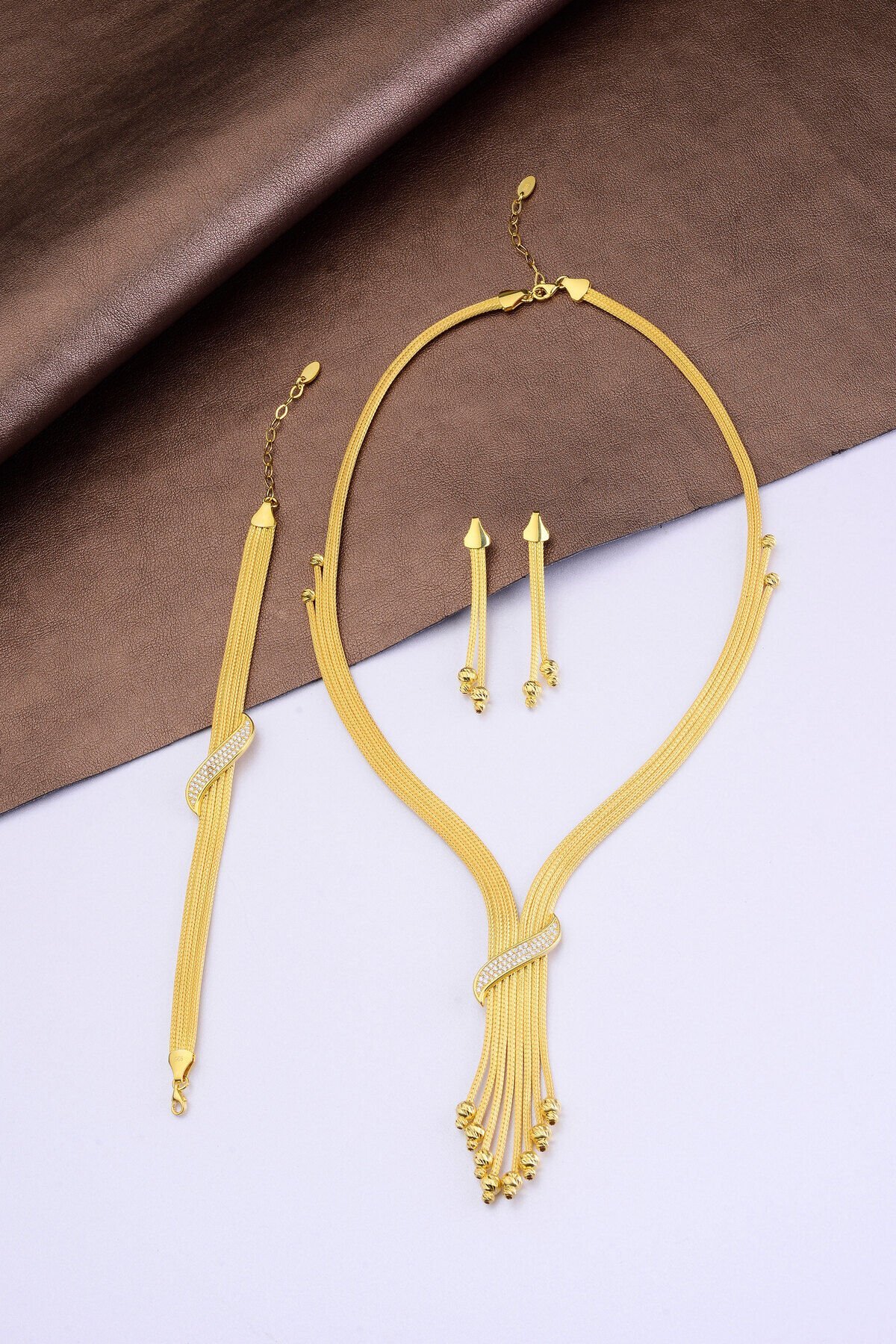 925 Ayar Gümüş Trabzon Hasırı 4 Sıra Taş Detay Dorikalı Set