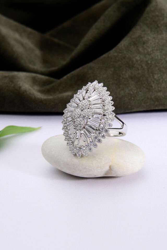 925 AYAR GÜMÜŞ YAPRAK MODEL TAŞLI YÜZÜK