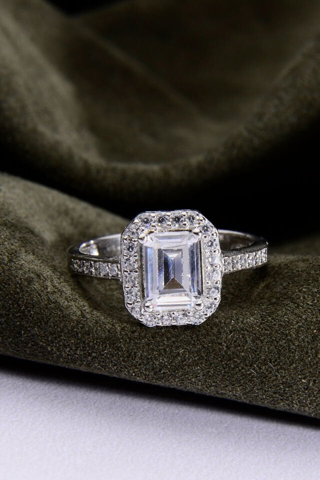 925 AYAR GÜMÜŞ TAŞLI BAGET YÜZÜK