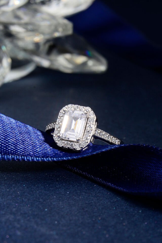 925 AYAR GÜMÜŞ TAŞLI BAGET YÜZÜK