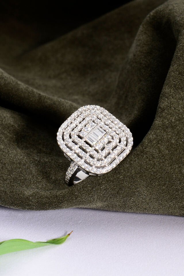 925 AYAR 3 ŞERİT TAŞLI BAGET YÜZÜK