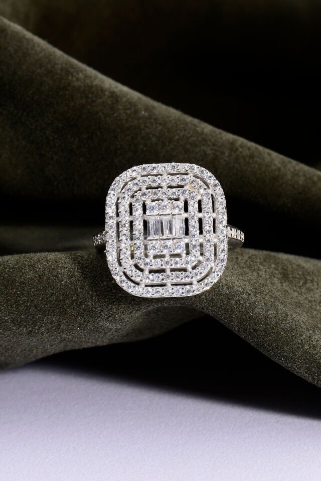 925 AYAR 3 ŞERİT TAŞLI BAGET YÜZÜK