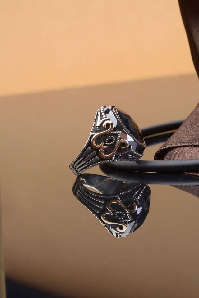 SİYAH ZİRKON YAN DESENLİ OVAL 925 AYAR GÜMÜŞ ERKEK YÜZÜK