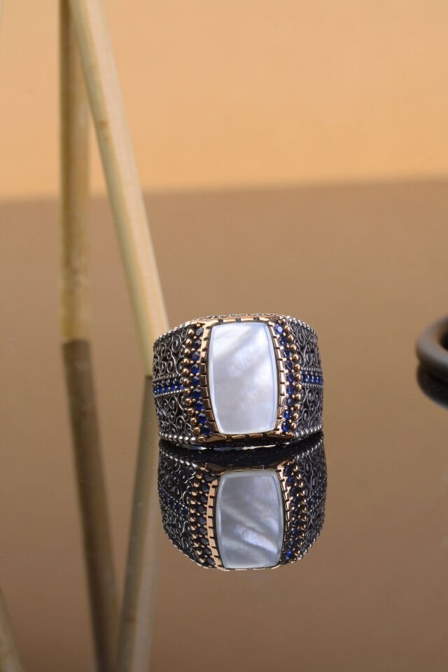 TAŞLI YANLARI TAŞ İŞLEMELİ 925 AYAR GÜMÜŞ ERKEK YÜZÜK