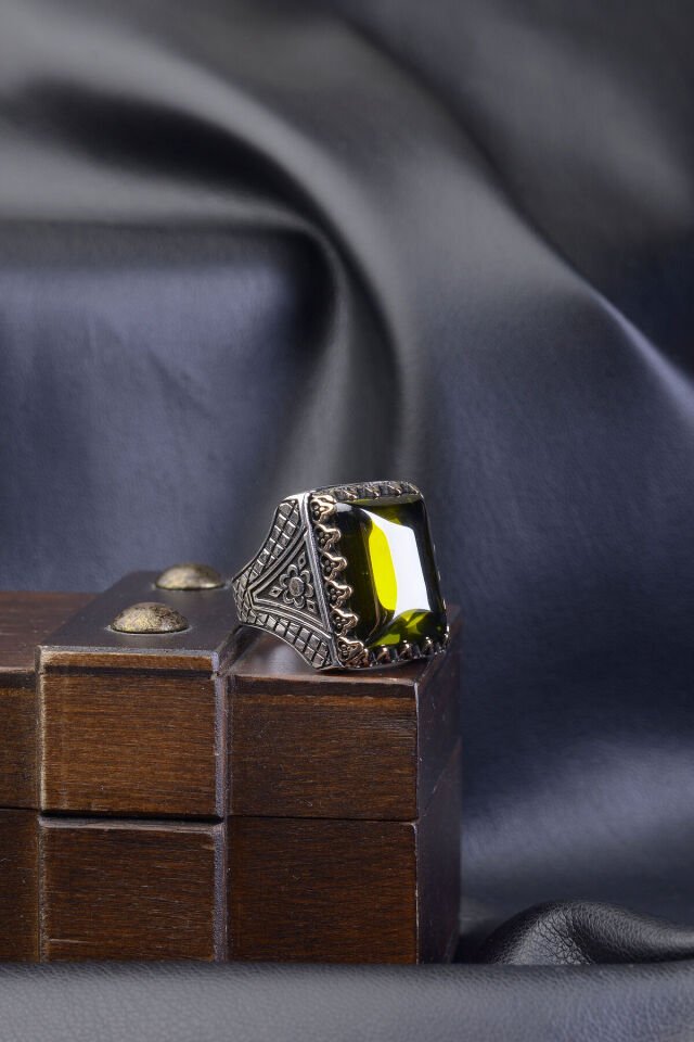 SULTANİT TAŞLI DESENLİ 925 AYAR GÜMÜŞ ERKEK YÜZÜK