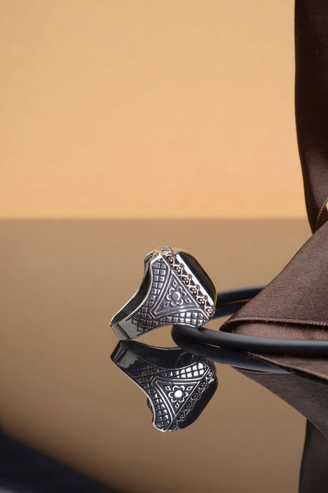 SULTANİT TAŞLI DESENLİ 925 AYAR GÜMÜŞ ERKEK YÜZÜK