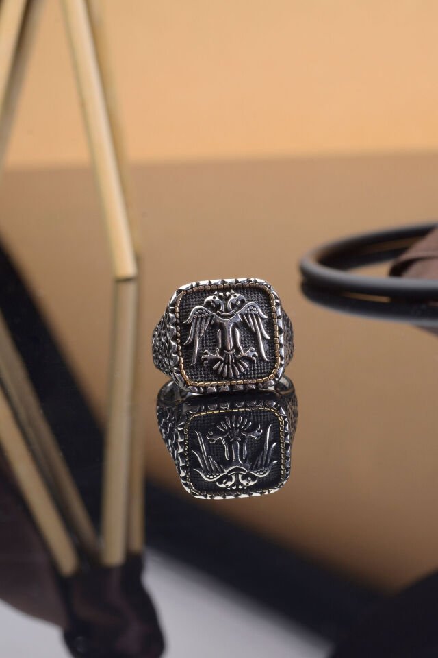 925 AYAR GÜMÜŞ SELÇUKLU KARTALI İŞEMELİ DESENLİ ERKEK YÜZÜK