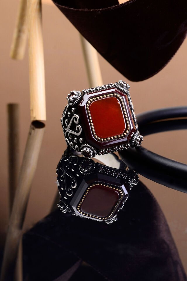 AKİK TAŞLI KARE MODEL 925 AYAR GÜMÜŞ ERKEK YÜZÜK