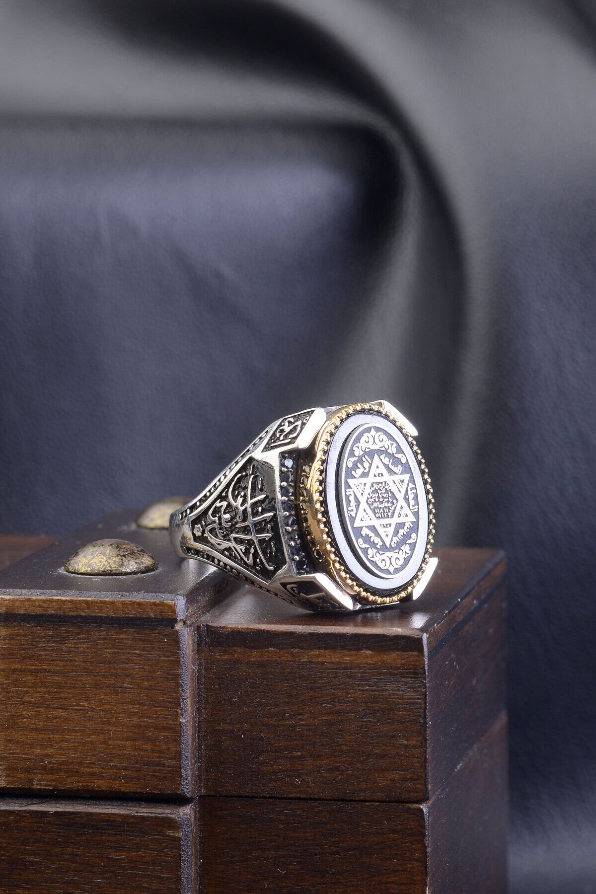 MÜHRÜ SÜLEYMAN İŞLEMELİ 925 AYAR DESENLİ ERKEK YÜZÜK