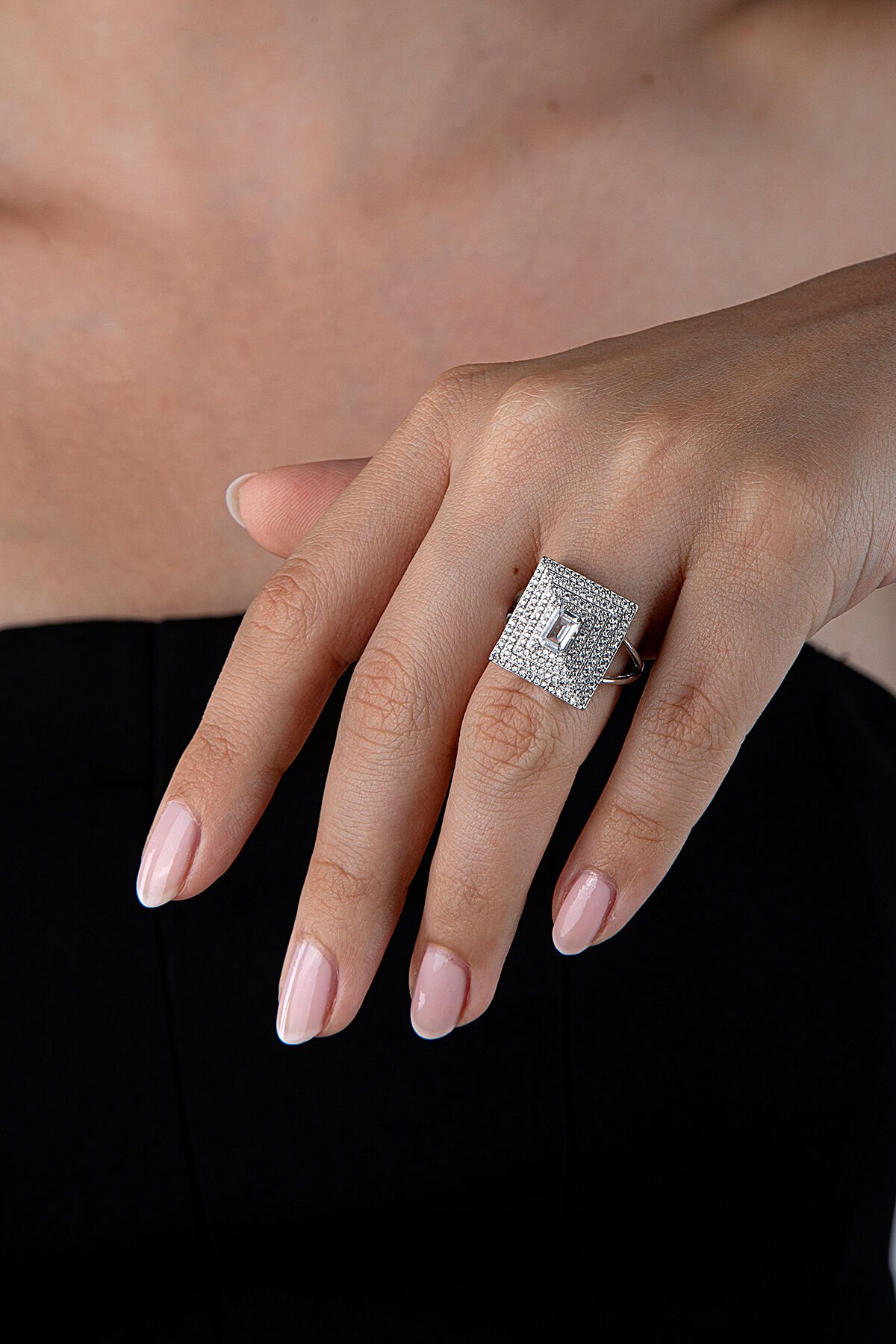 925 Ayar Gümüş Kare Kesim Taş Kaplama Baget Yüzük