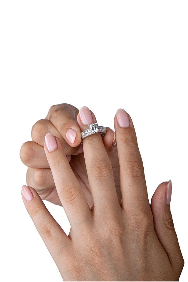 925 Ayar Gümüş Yuvarlak Kesim Kalın Tektaş Yüzük