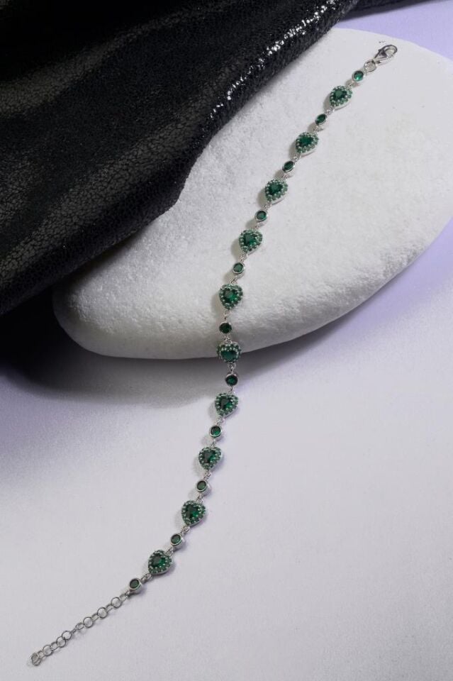 925 Ayar Gümüş Yeşil Kalp Taşlı Bileklik