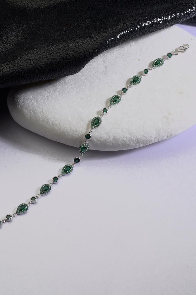 925 Ayar Gümüş Damla Sıralı Yeşil Taşlı Bileklik
