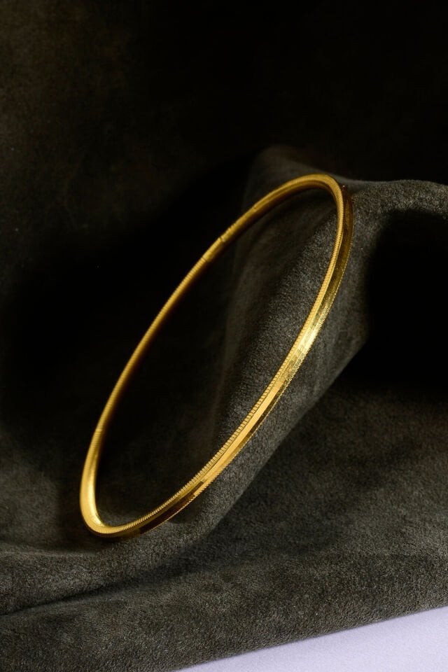 925 Ayar Gümüş Üzeri 22 Ayar Altın Kaplama 10 Gr Düz Ajda Model Oluklu Ajda Kadın Bilezik