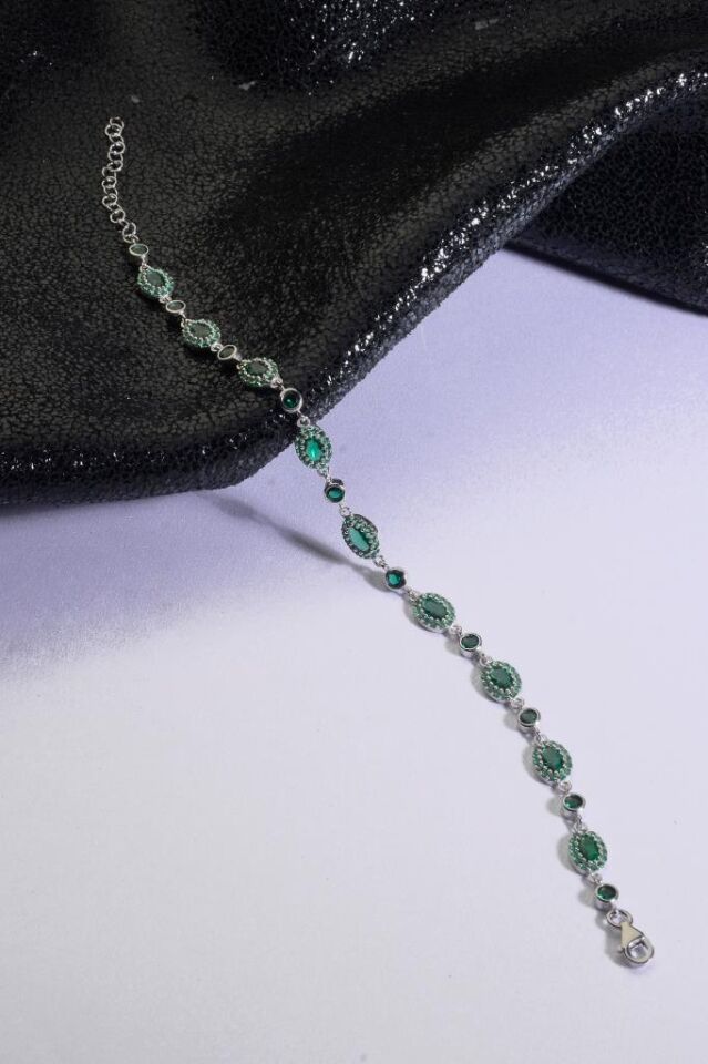 925 Ayar Gümüş Yeşil Sıralı Elips Taşlı Bileklik