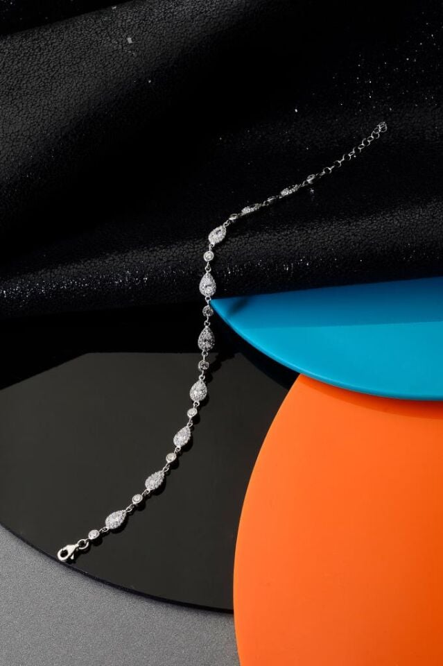 925 Ayar Gümüş Beyaz Damla Sıralı Taşlı Bileklik