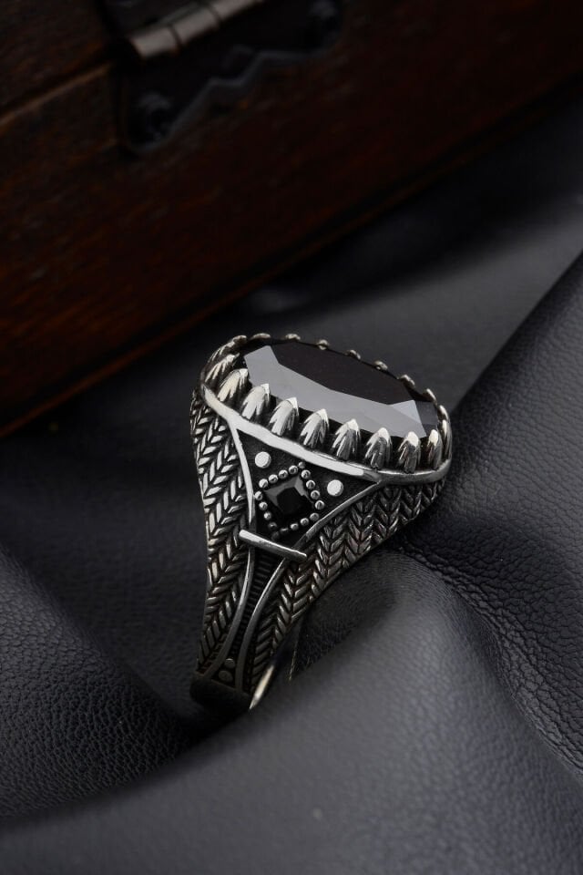 925 AYAR GÜMÜŞ SİYAH KARE TAŞ ERKEK YÜZÜK