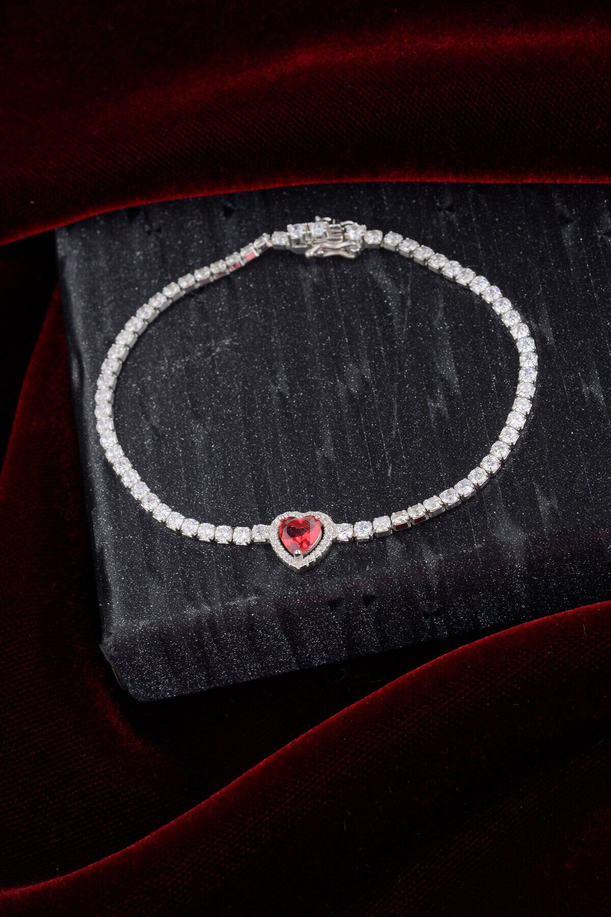 925 AYAR GÜMÜŞ PEMBE KALPLİ SU YOLU BİLEKLİK