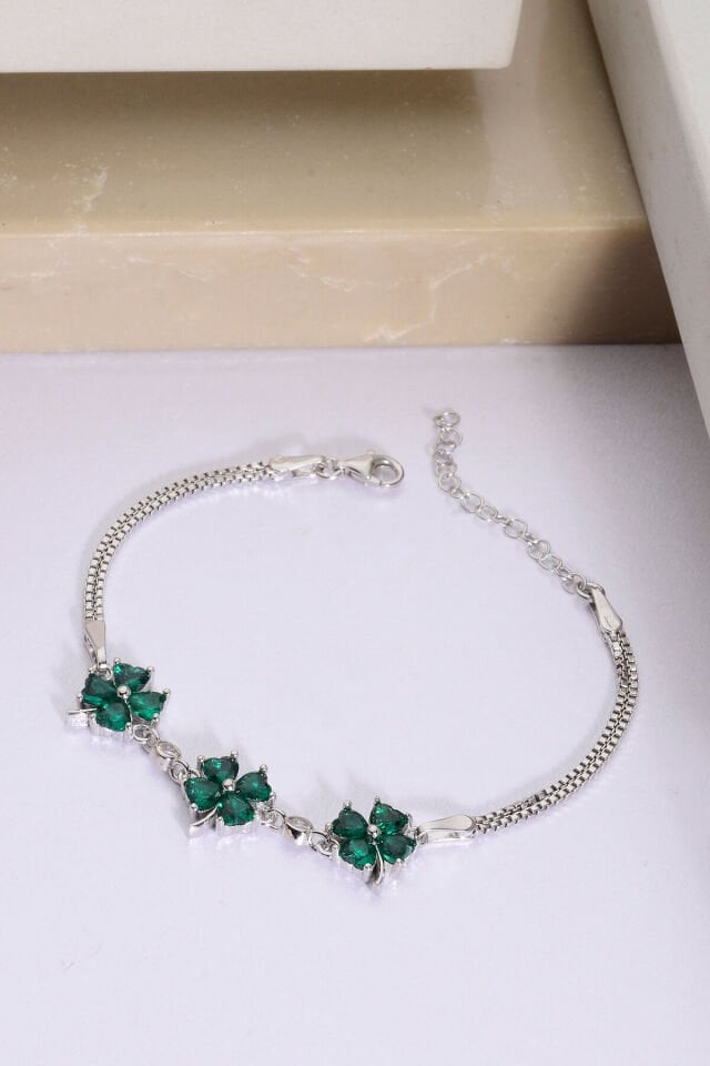 925 AYAR GÜMÜŞ 3 YEŞİL YONCA ZİRKON BİLEKLİK