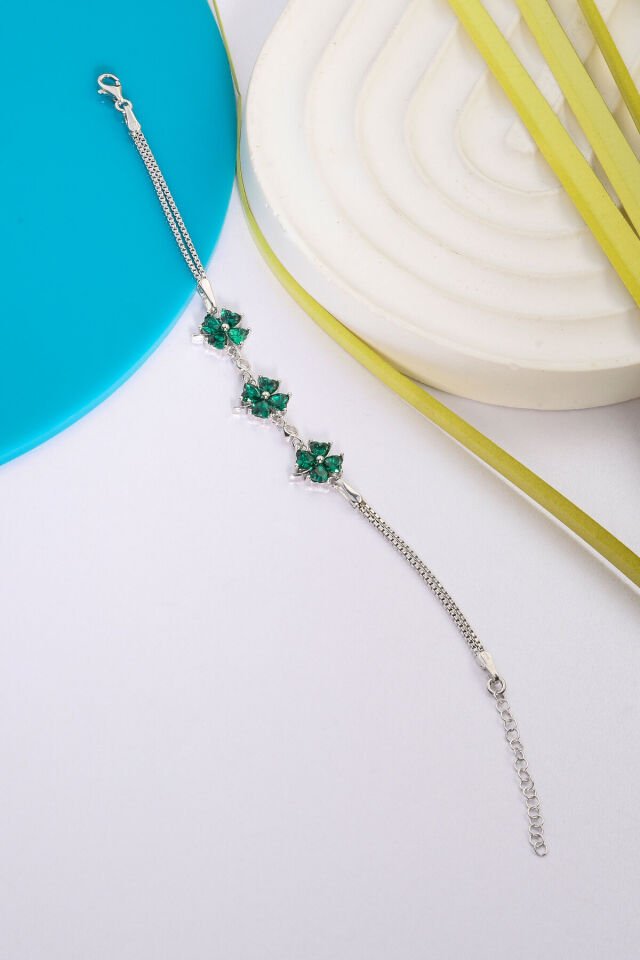 925 AYAR GÜMÜŞ 3 YEŞİL YONCA ZİRKON BİLEKLİK