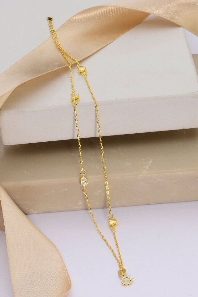 925 AYAR GÜMÜŞ ÜZERİ ALTIN KAPLAMA 2 ZİNCİRLİ KÜÇÜK KALPLİ BİLEKLİK