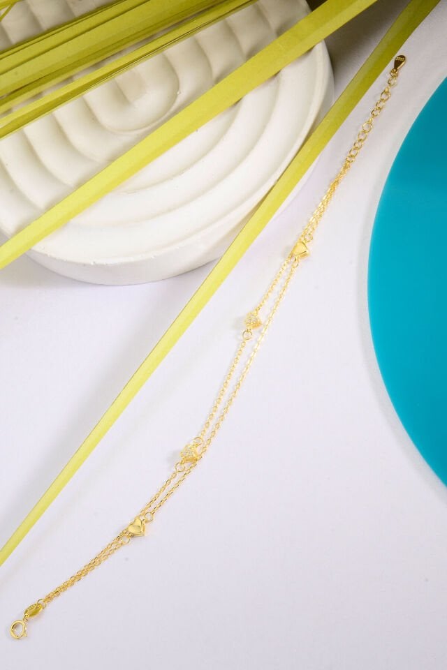 925 AYAR GÜMÜŞ ÜZERİ ALTIN KAPLAMA 2 ZİNCİRLİ KÜÇÜK KALPLİ BİLEKLİK