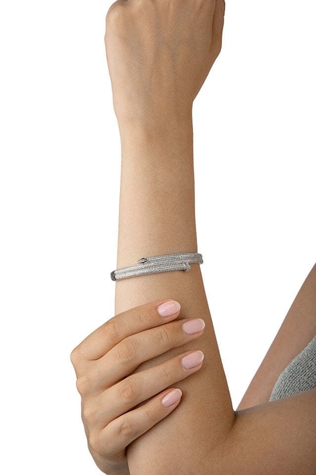 925 Ayar Gümüş İki Tur Dönen Çivi Motifli Taşlı Kelepçe Bilezik