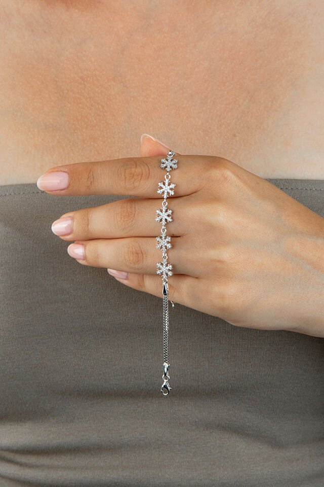 925 Ayar Gümüş Beşli Kar Tanesi Motifli Taşlı Kutu Zincirli Bileklik