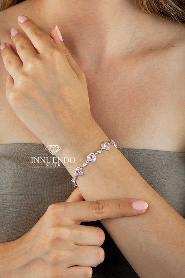 925 Ayar Gümüş Taş Çerçeveli Kalp Motifli Pembe Taşlı Sıralı Bileklik