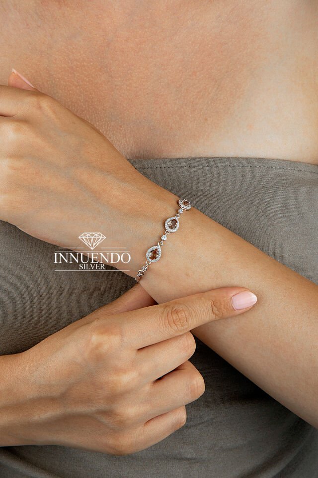 925 Ayar Gümüş Damla Kesim Taş Çerçeveli Sultanit Taşlı Kutu Zincirli Bileklik