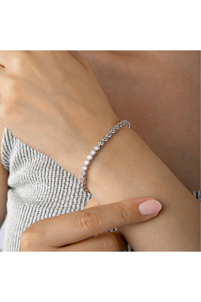 925 Ayar Gümüş Yuvarlak Kasalı 3mm Beyaz Taşlı Su Yolu Bileklik