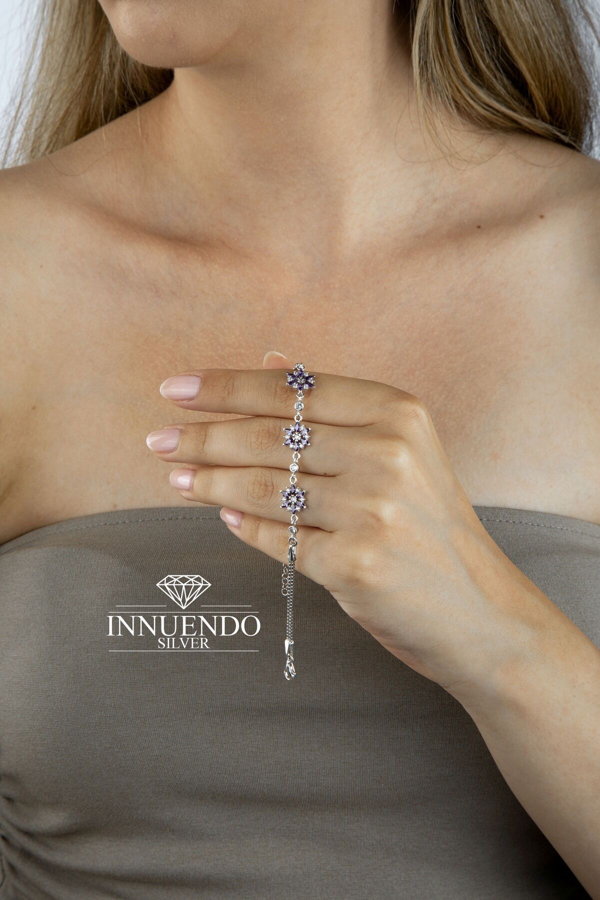 925 Ayar Gümüş Üçlü Lotus Motifli Markiz Kesim Mor Taşlı Kutu Zincirli Bileklik