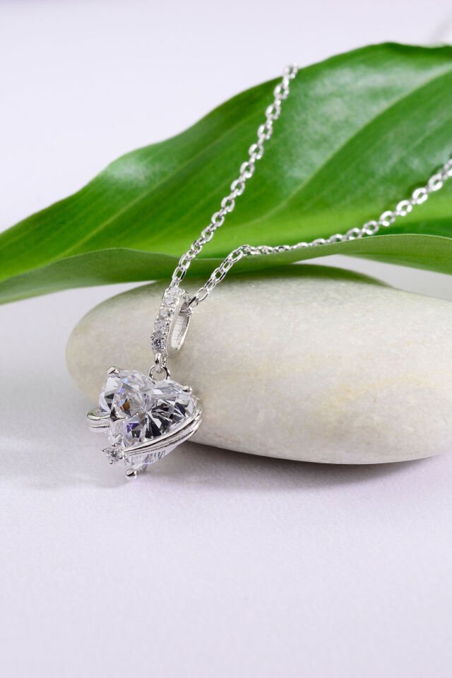 Altın Kaplama 925 Ayar Gümüş Kalp Kesim Taşlı Yıldız Detaylı Kolye