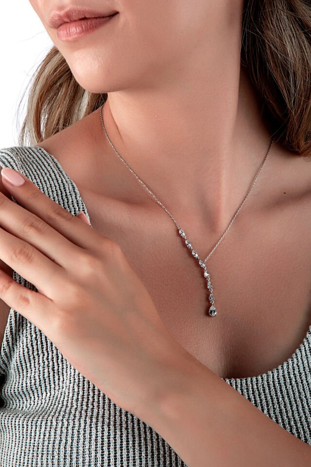 925 Ayar Gümüş Y Form Sallantılı Beyaz Damla Kesim Taşlı Kolye