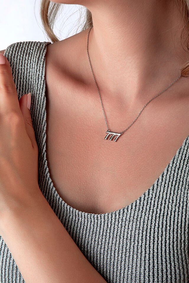 925 Ayar Gümüş 777 Kolye