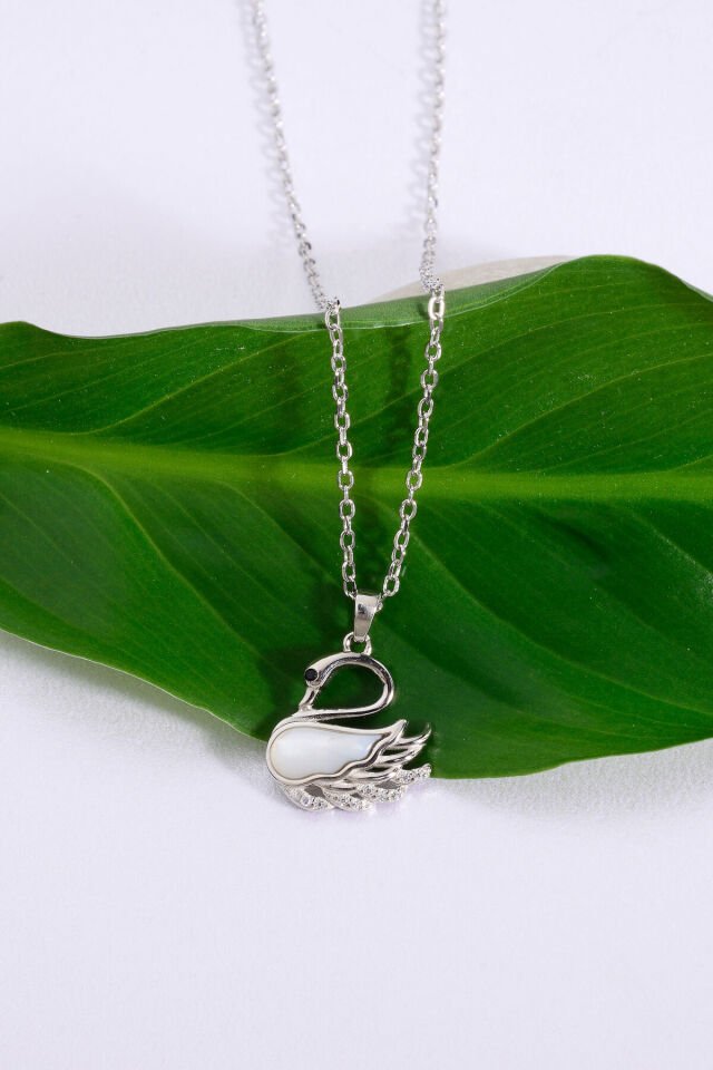 Altın Kaplama 925 Ayar Gümüş Kuğu Motifli Sedefli & Taşlı Kolye