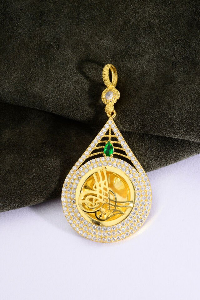 925 Ayar Gümüş 22 Ayar Altın Kaplama Zümrüt ve Zirkon Taşlı Tuğralı Kolye ucu