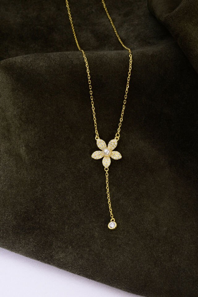 Altın Kaplama 925 Ayar Gümüş Taşlı Beş Yapraklı İnci Çiçek & Taş Sallantılı Kolye