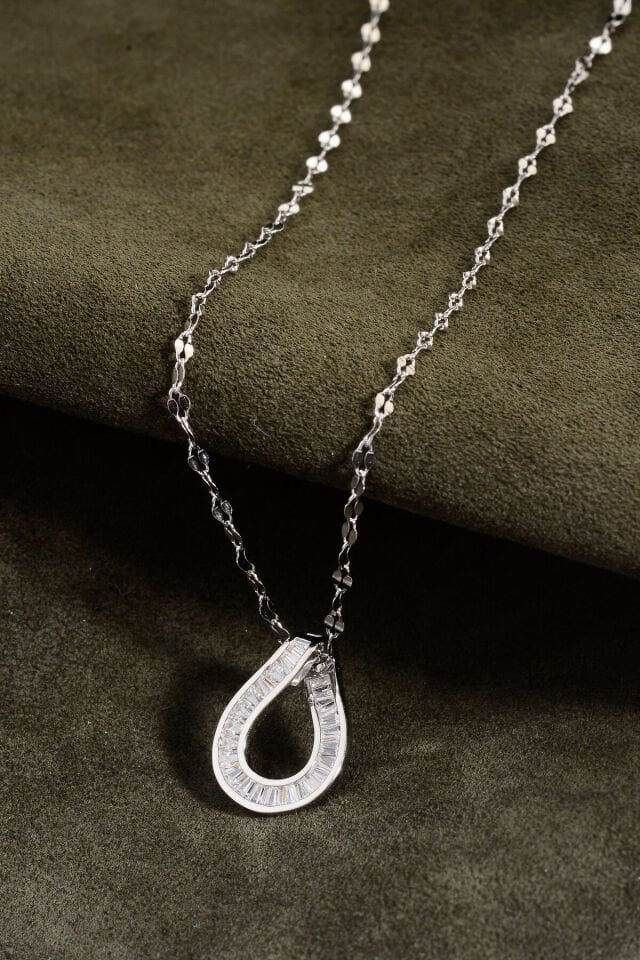 925 Ayar Gümüş Baget Taşlı Damla Figürlü Aynalı Zincir Kolye