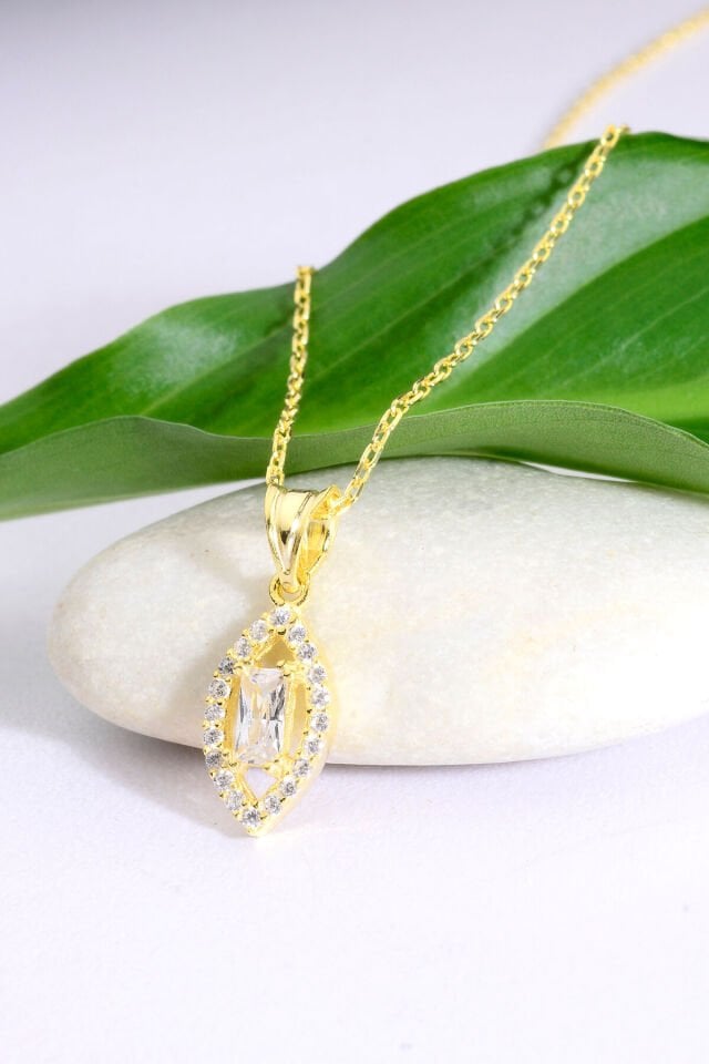 Altın Kaplama 925 Ayar Gümüş Marquise Taş Çerçeveli Baget Taşlı Minimal Kolye