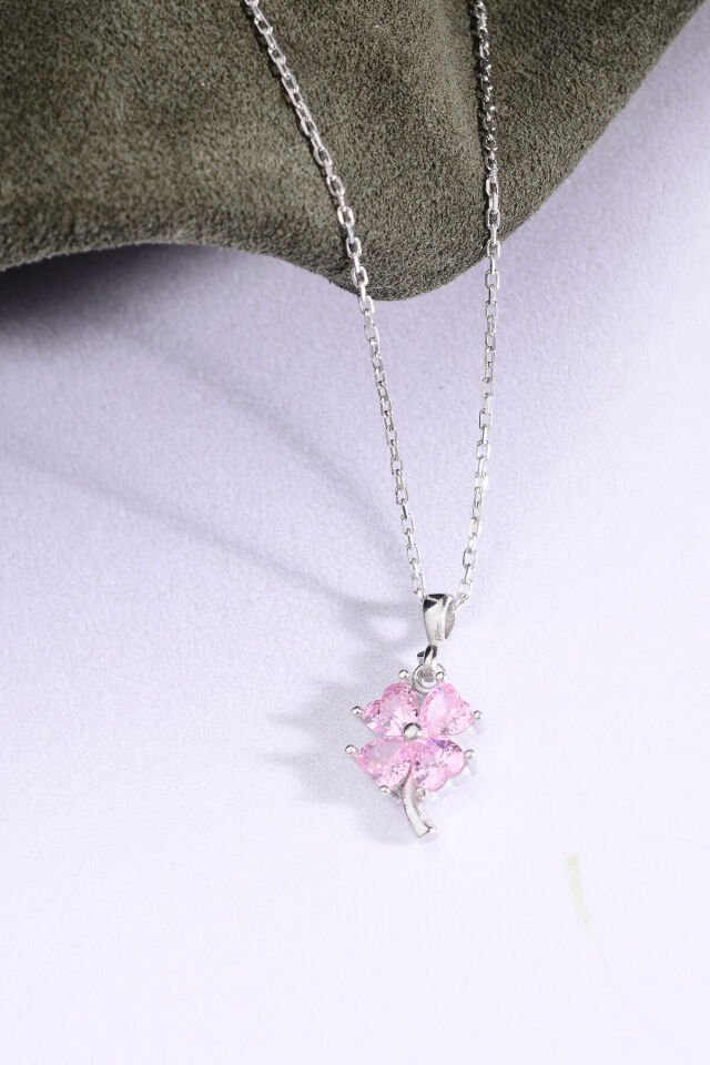 925 Ayar Gümüş Pembe Kalp Taşlı Yonca Kolye