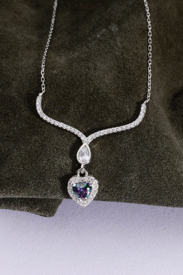 925 Ayar Gümüş Kalpli Zümrüt Kolye