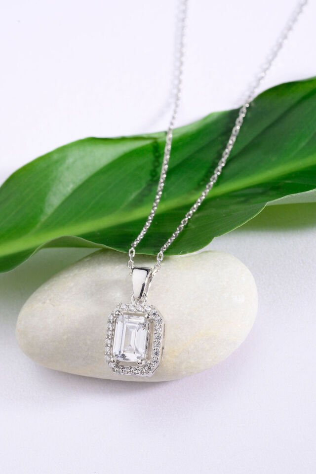 925 Ayar Gümüş Tekli Baget Kolye