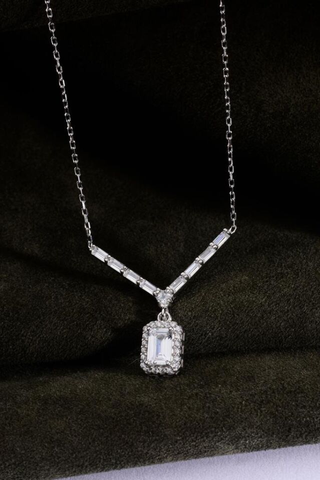 925 Ayar Gümüş Taşlı Baget Kolye